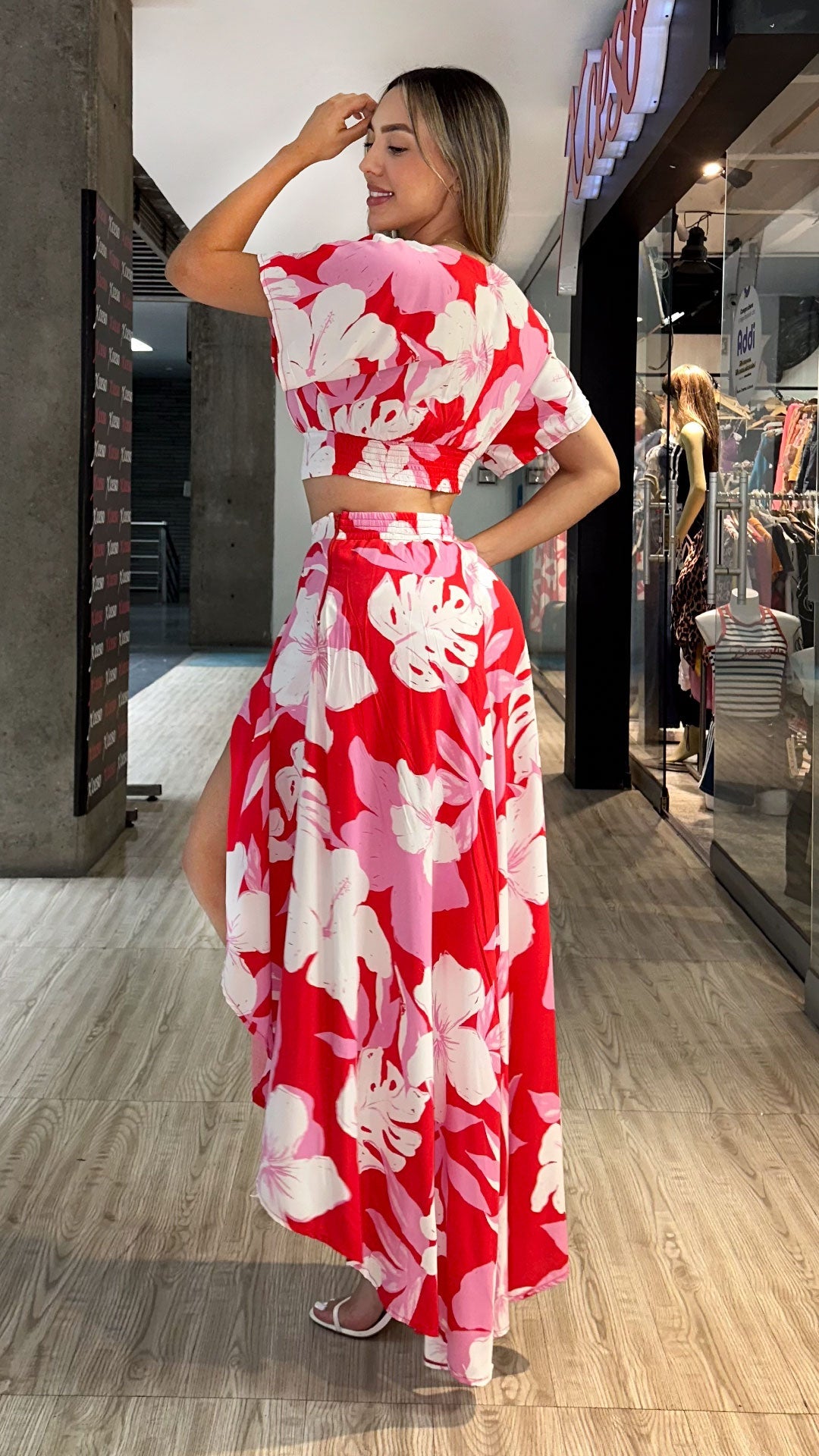 M73883 CONJUNTO CHALIS ESTAMPADO ROJO