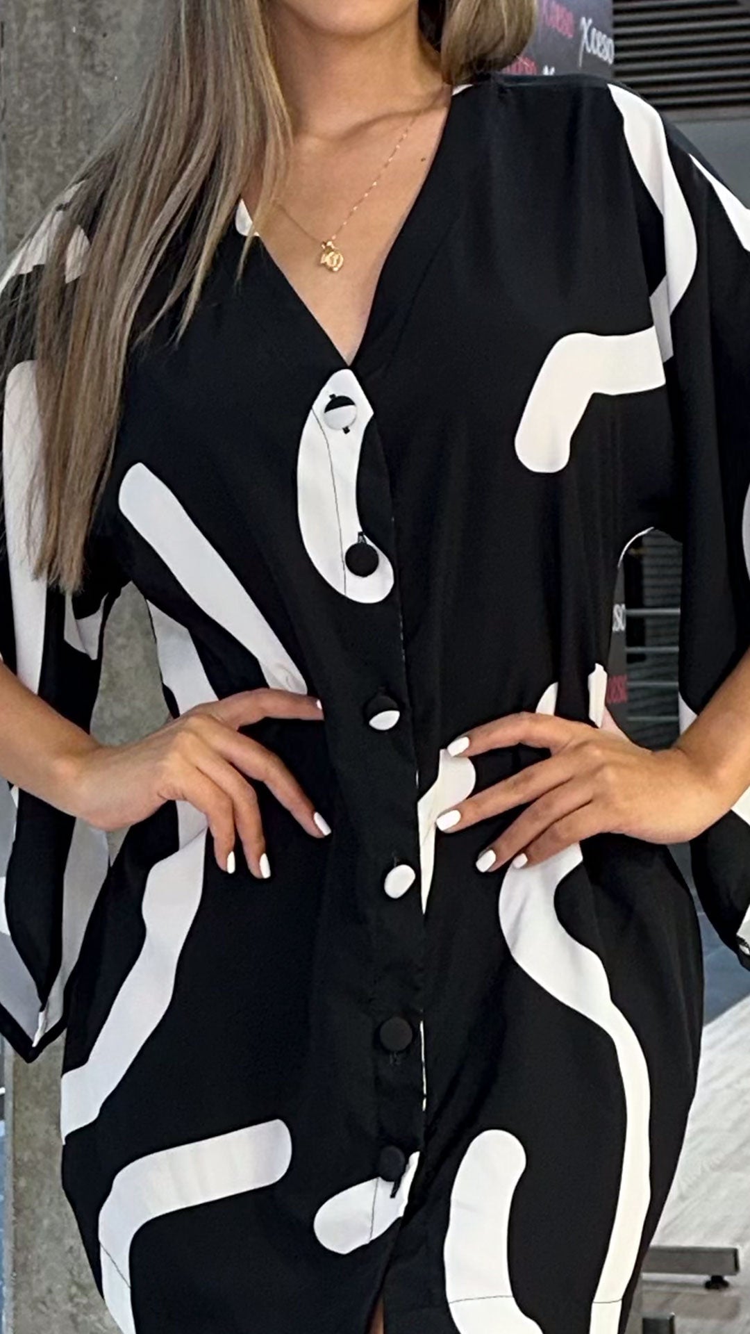 M73911 VESTIDO CHALIS DIAGONAL ESTAMPADO NEGRO