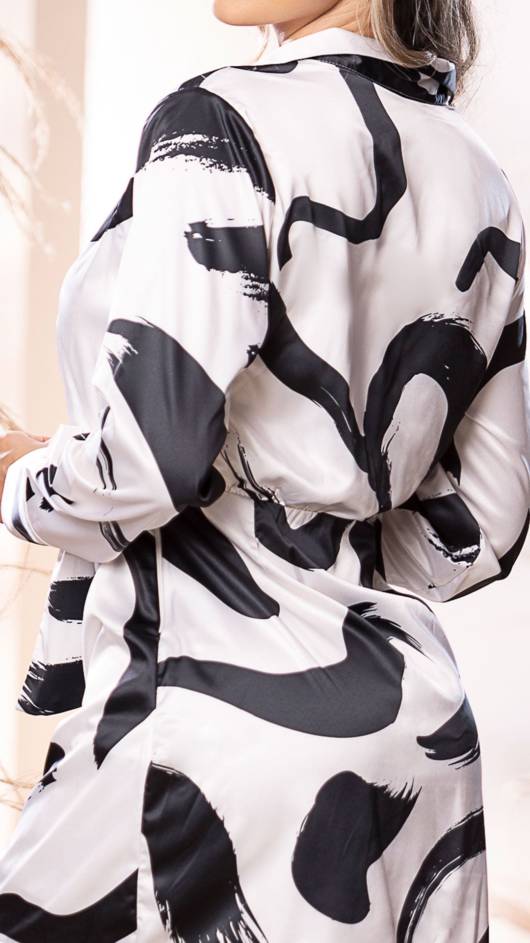 M73948 VESTIDO SATIN ESTAMPADO