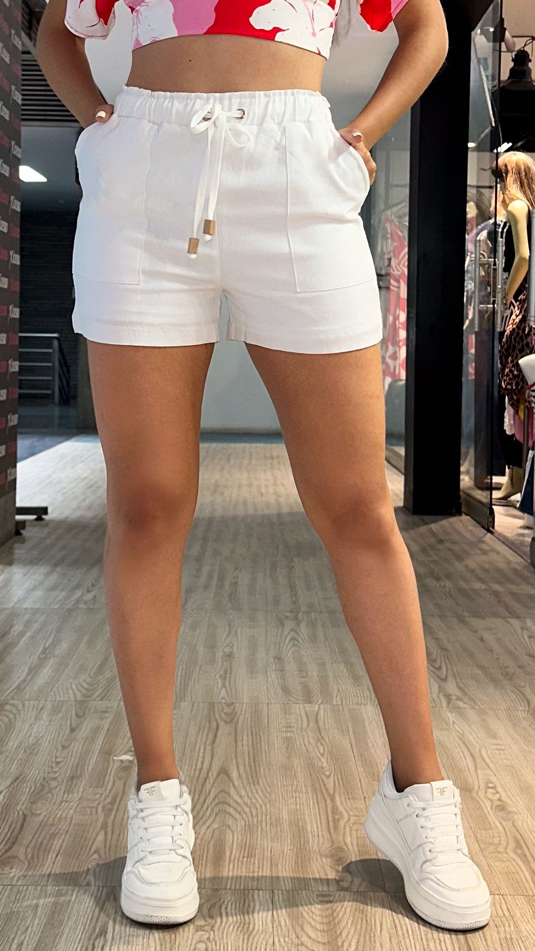 M74061 SHORT LINO VICTORIA BLANCO