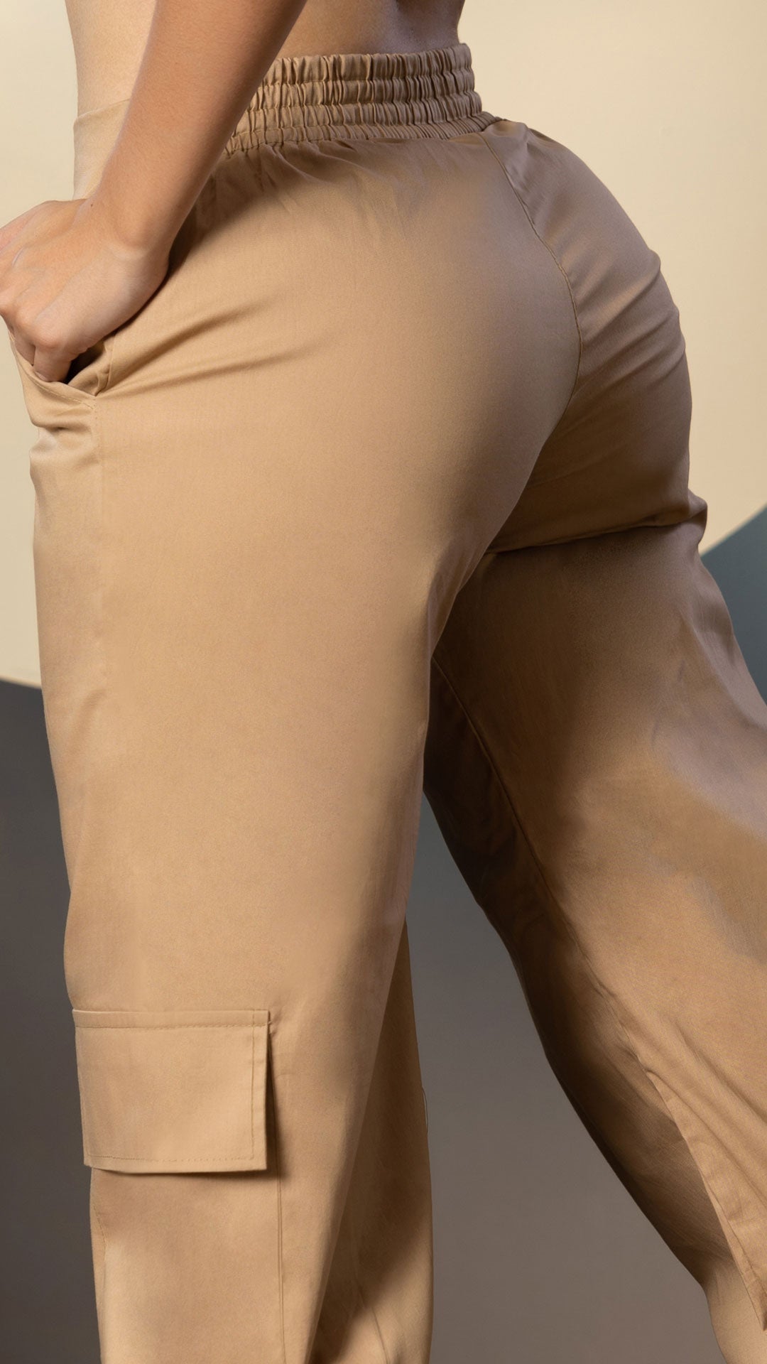 M74132 PANTALÓN POPELINA CAMEL