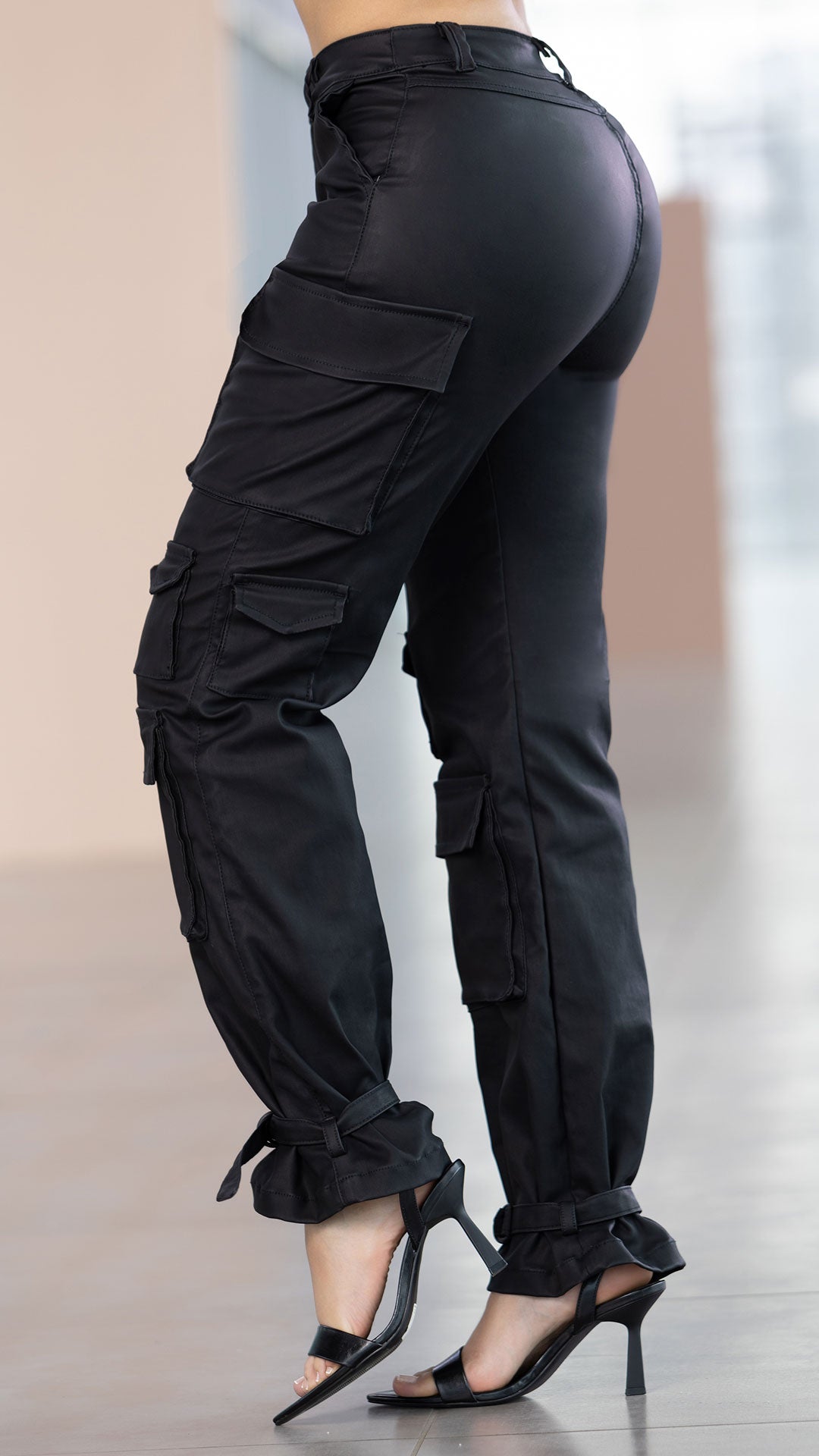 M74146 PANTALÓN BENGALINA CUERO NEGRO