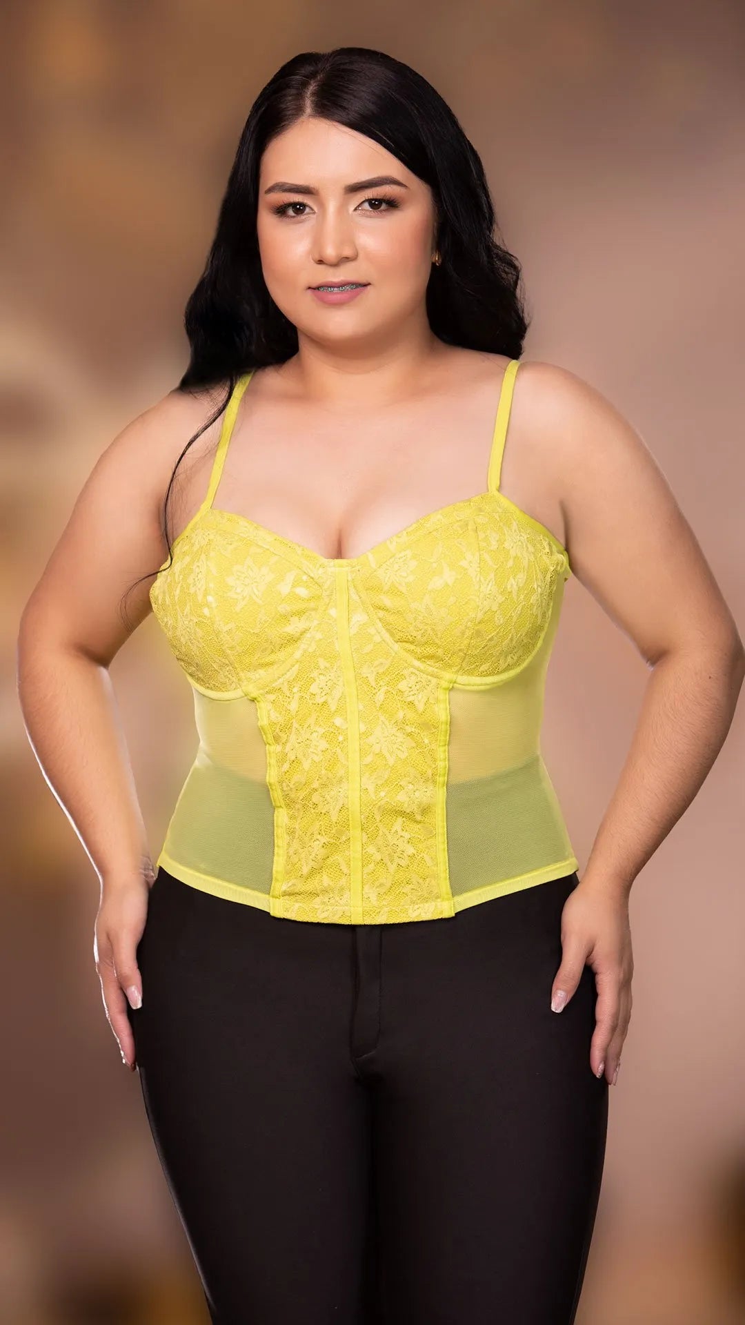 Y3670 BLUSA BENGALINA CON BLONDA VERDE LIMON